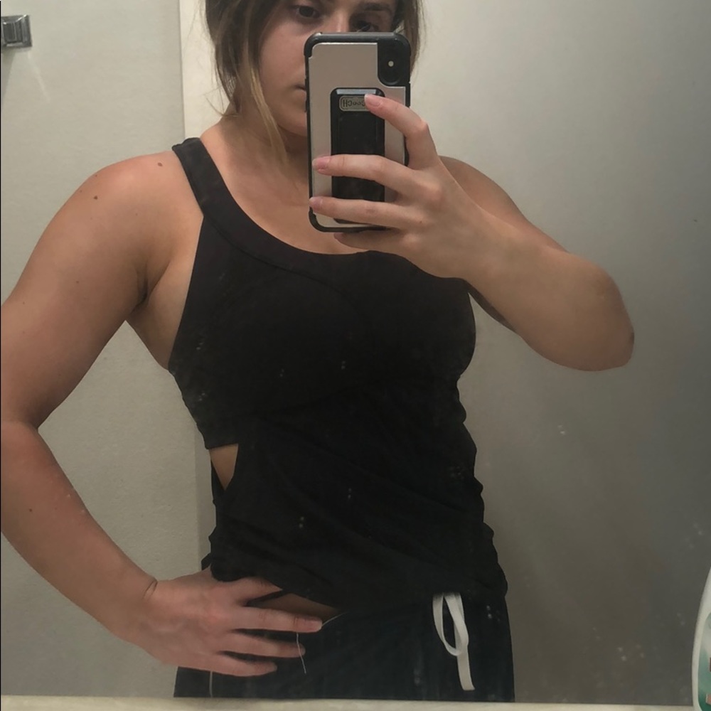 Lululemon shirt